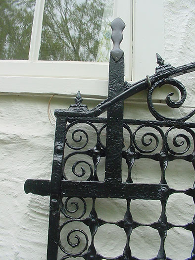 Detail of 16.1, featuring the latch of flowrbox made from old gate.